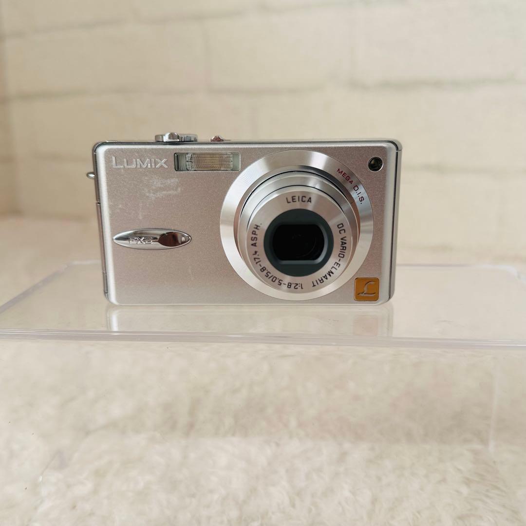 【良品】パナソニック DMC-FX2 シルバー 動作確認済み 付属品多数