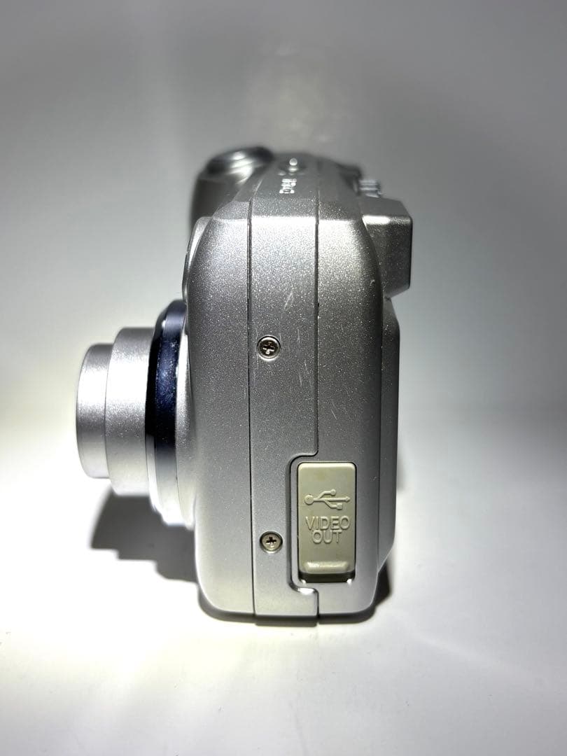 【完動品・値下げ】Nikon COOLPIX 2200 デジカメ