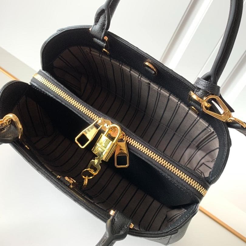 美品！モンテーニュBB　2wayハンドバッグ　レザー　ブラック