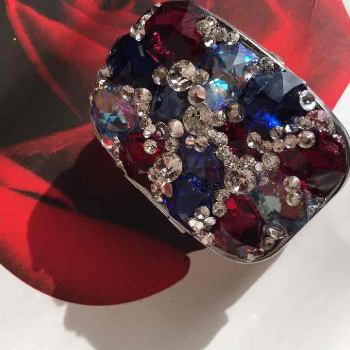 amber様ご確認用❤️スワロフスキー 宝石箱の様なピルケース❤️