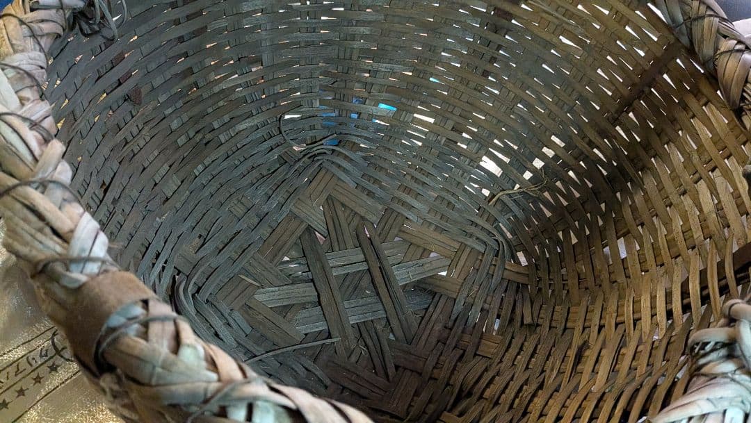 天然素材のハンドル付きバスケット昭和レトロ？大正？わらじ3足付