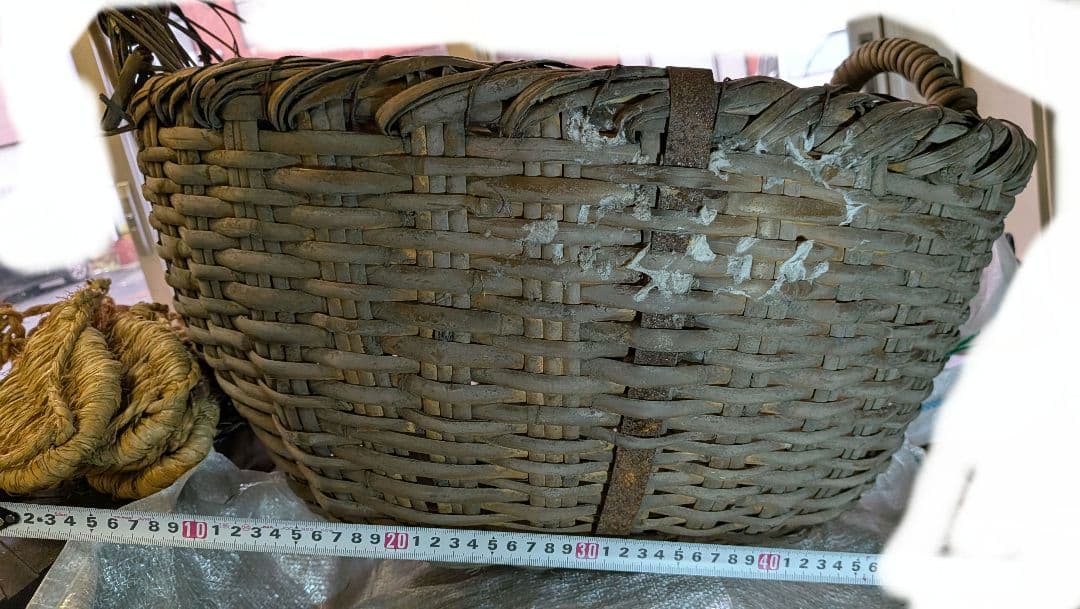 天然素材のハンドル付きバスケット昭和レトロ？大正？わらじ3足付