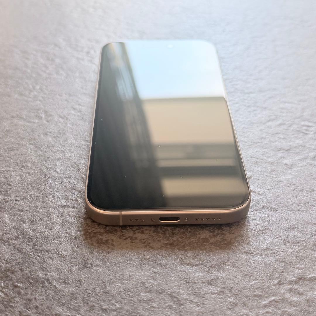 iPhone 15Pro 128GBナチュラルチタニウム｜画面割れなし・動作良好