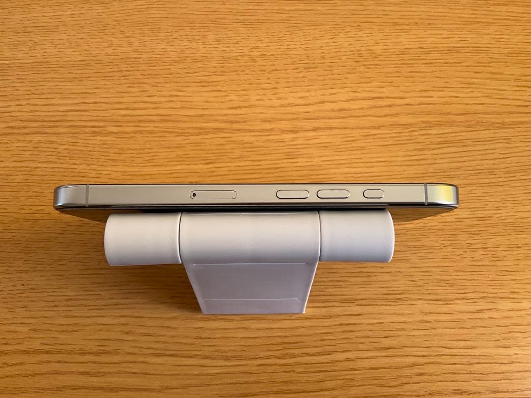 Apple iPhone16Pro 256GB ホワイトチタニウム 【おまけ付】