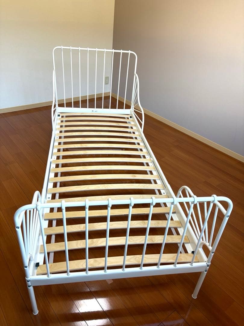 IKEA 伸長式ベッド MINNEN ホワイト【引き取り限定】