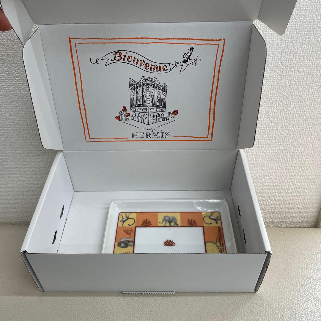 【E】エルメス　HERMES アフリカシリーズ スクエアプレート　ギフト