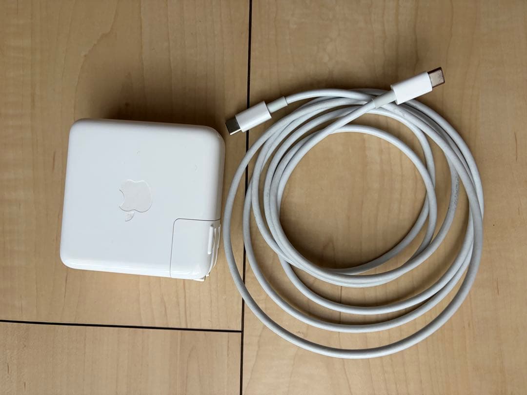 MacBook Pro 13インチ M2 16GB 美品 AppleCare付