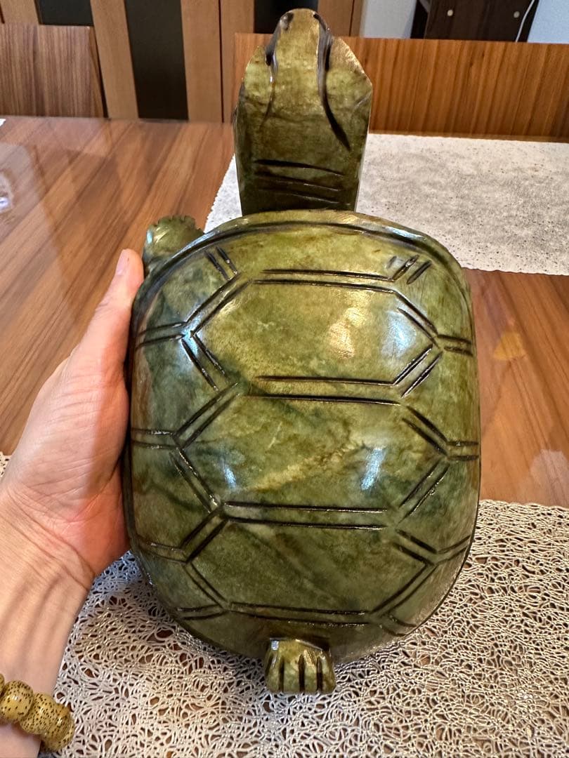 Z-456 天然玉石　古玉　大型　亀　老玉　河磨玉　置物　風水　縁起物　金運