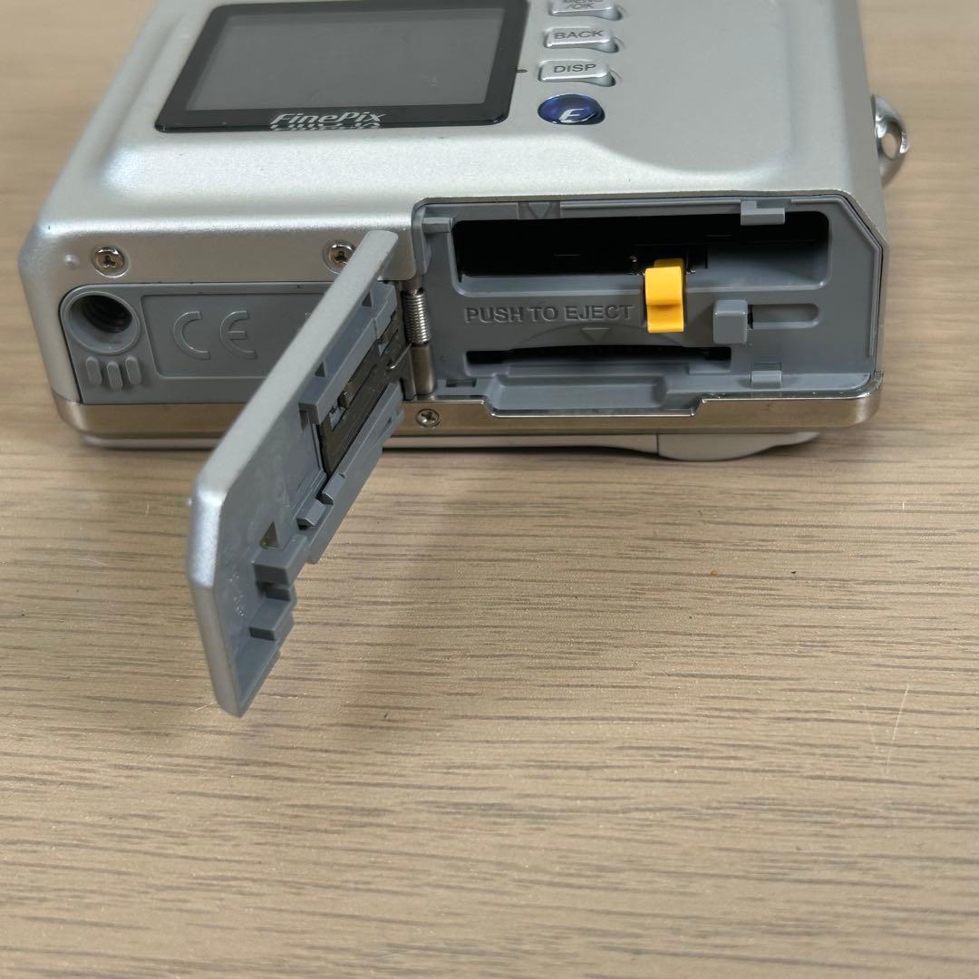 FUJIFILM FINEPIX &Canon A1100 デジカメB128