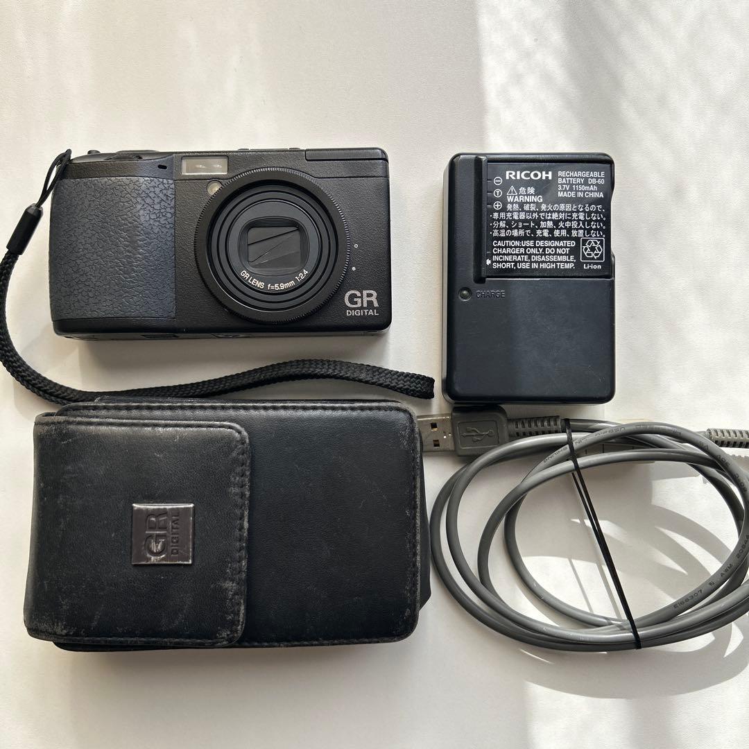 RICOH GR DIGITAL デジタルカメラ 本体と付属品　動作確認済