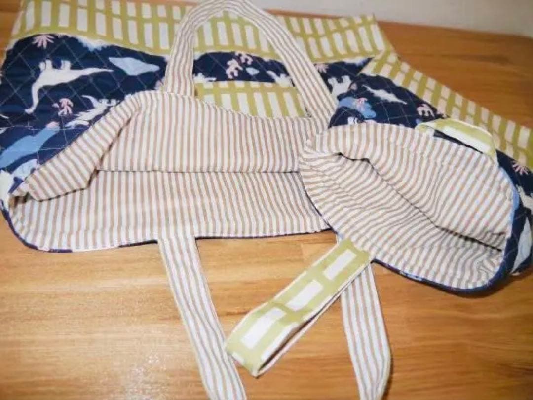 ⭐︎手縫いの名入れ刺繍入り⭐︎入園・入学グッズ４点セット　恐竜