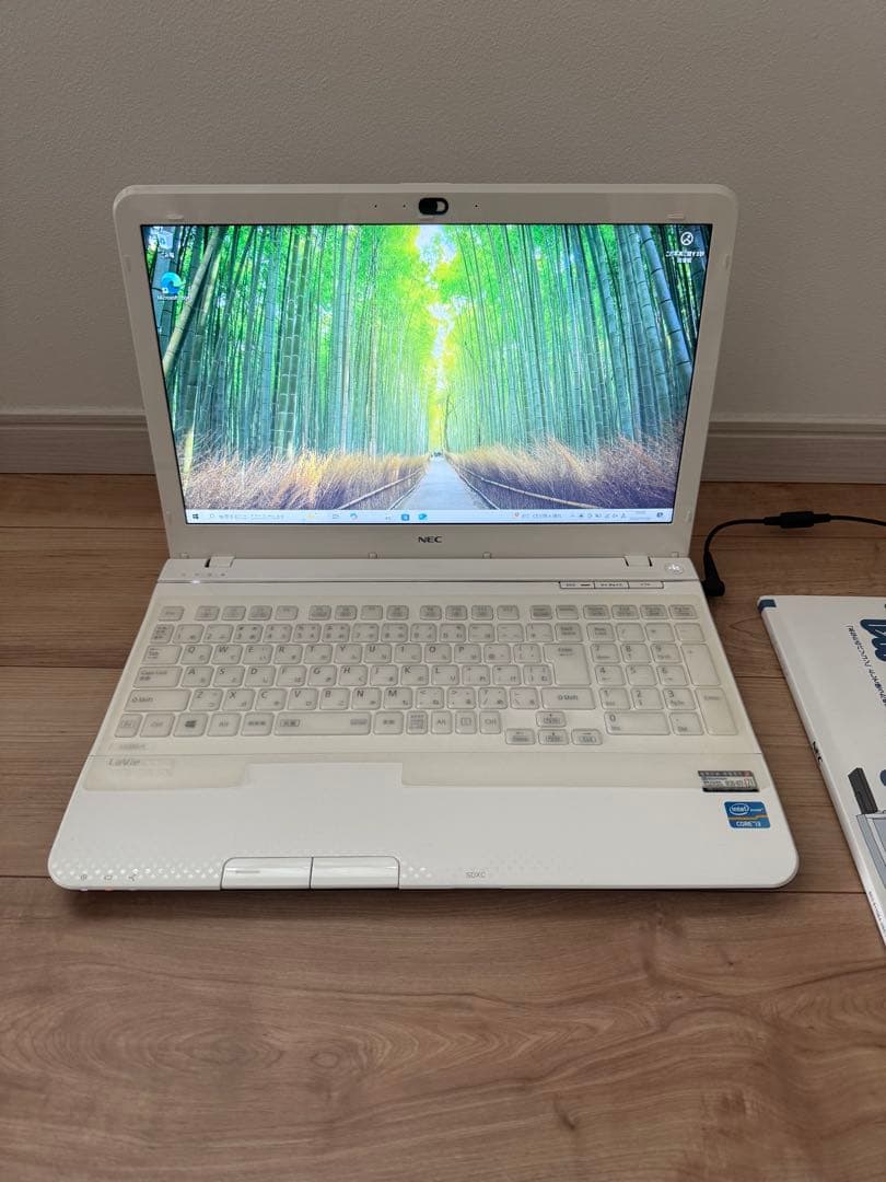 NEC Lavie Intel Core i3 美品　MX500 SSD 1TB