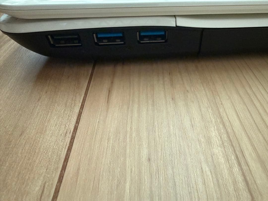 NEC Lavie Intel Core i3 美品　MX500 SSD 1TB