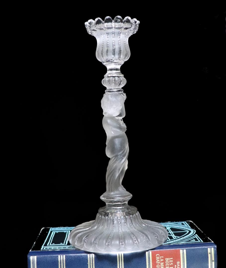オールド・バカラ 珍品1878年頃 子供フロスト装飾大型キャンドルスタンド 置物