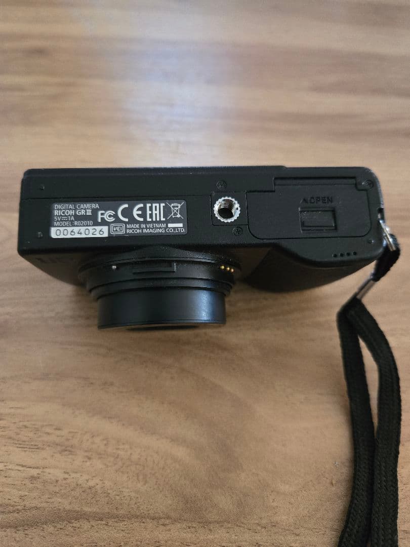 RICOH GR III GR3 コンパクトデジタルカメラ 箱付き　少しジャンク