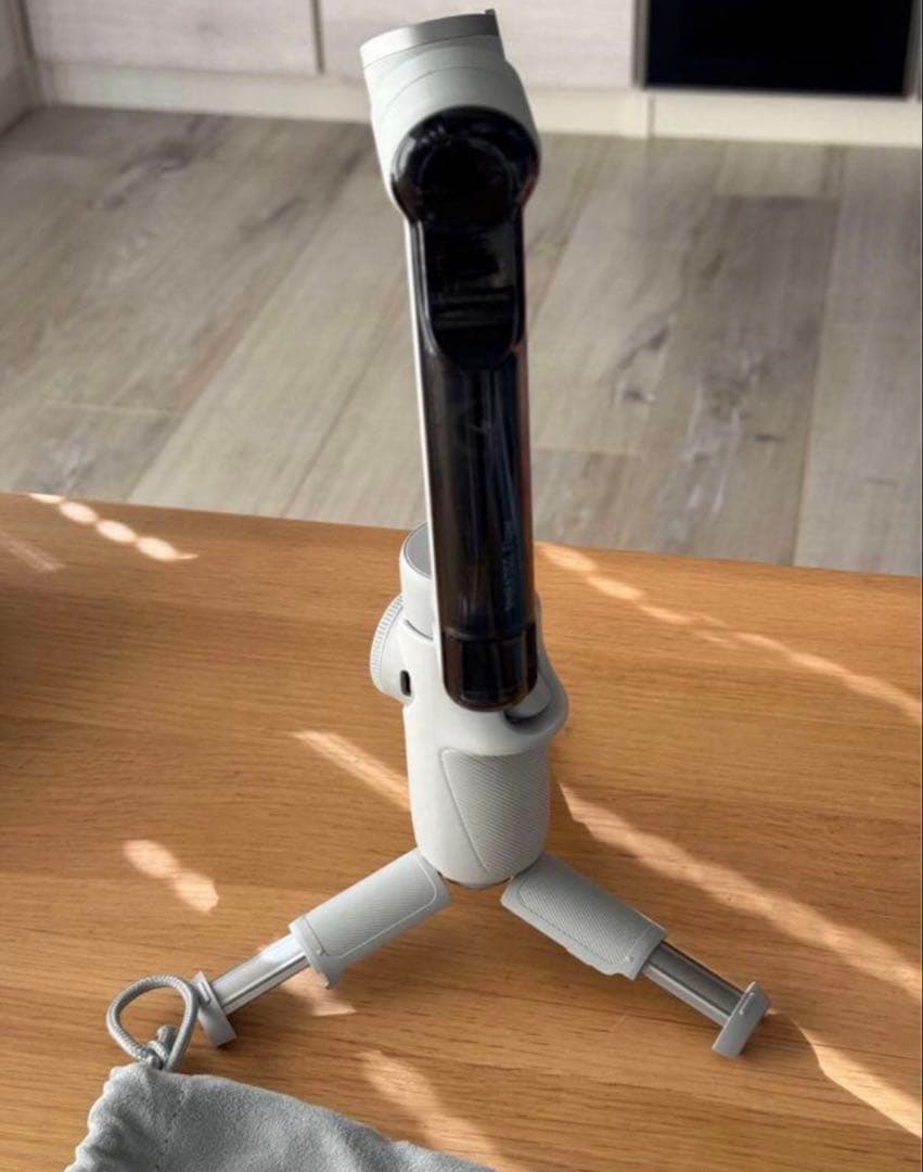 【美品】Insta360 Flow インスタ スタビライザー ジンバル 自撮り棒