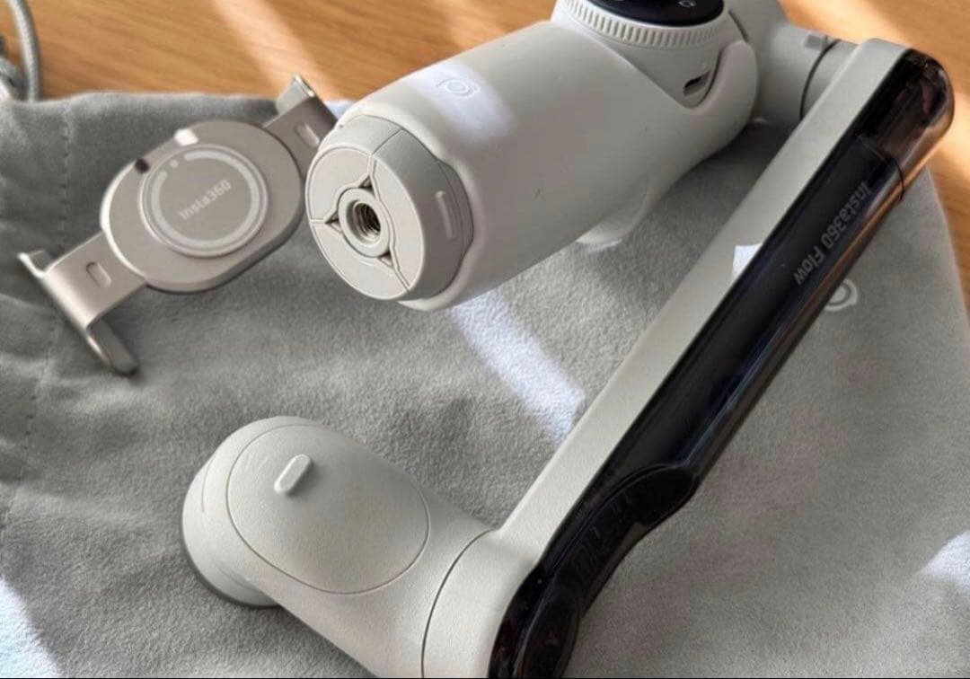 【美品】Insta360 Flow インスタ スタビライザー ジンバル 自撮り棒