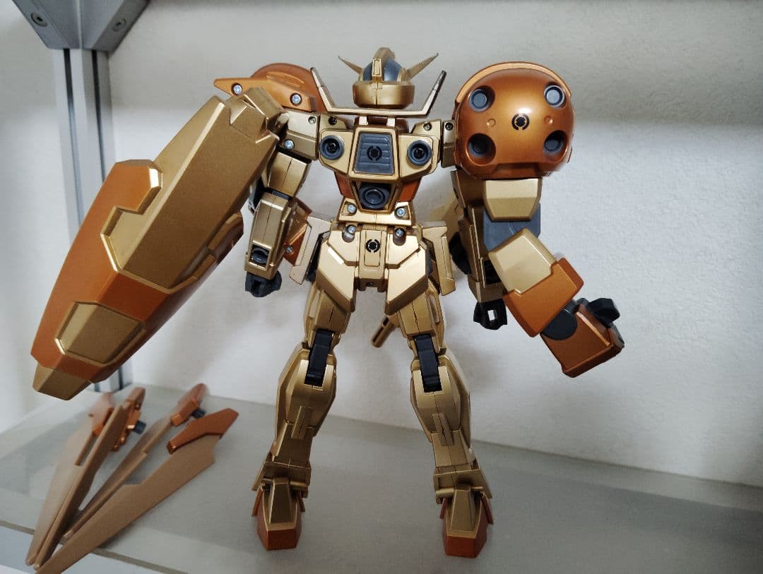 ゲイジングビルダー　ＡＧＥ１ゴールド＋タイタスアーム＋ＡＧＥ２ゴールドアーム