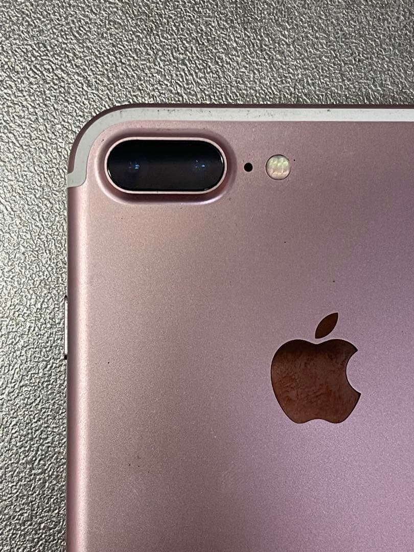 iPhone 7 Plus 匿名発送SIMフリー84%バッテリー最大容量