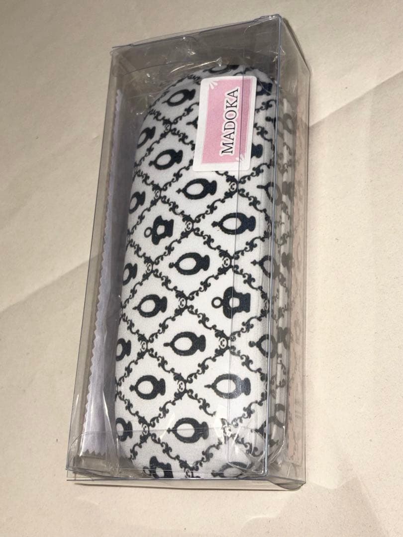 ≪未使用≫魔法少女まどか☆マギカ　アニメガネ（ケース、メガネ拭きのみ）鹿目まどか