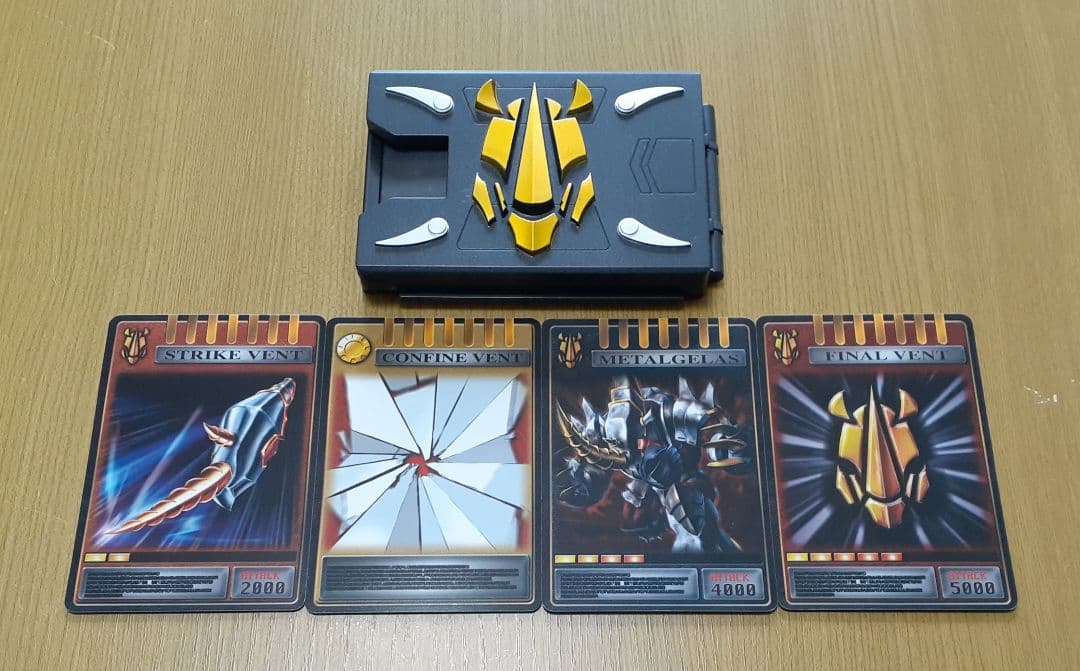 仮面ライダー龍騎 CS Vバックル カードデッキ アドベントカード セット