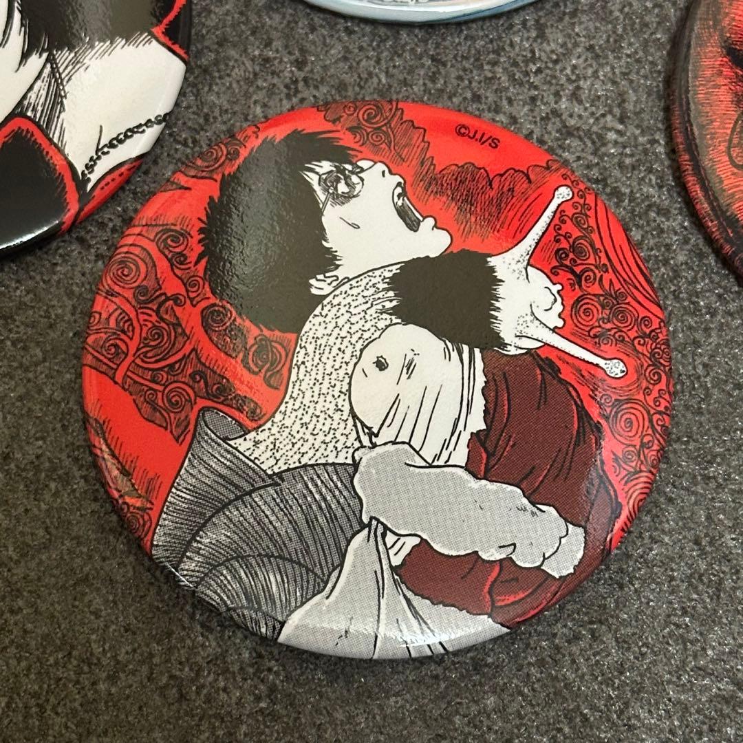 伊藤潤二「うずまき」缶バッジ×8