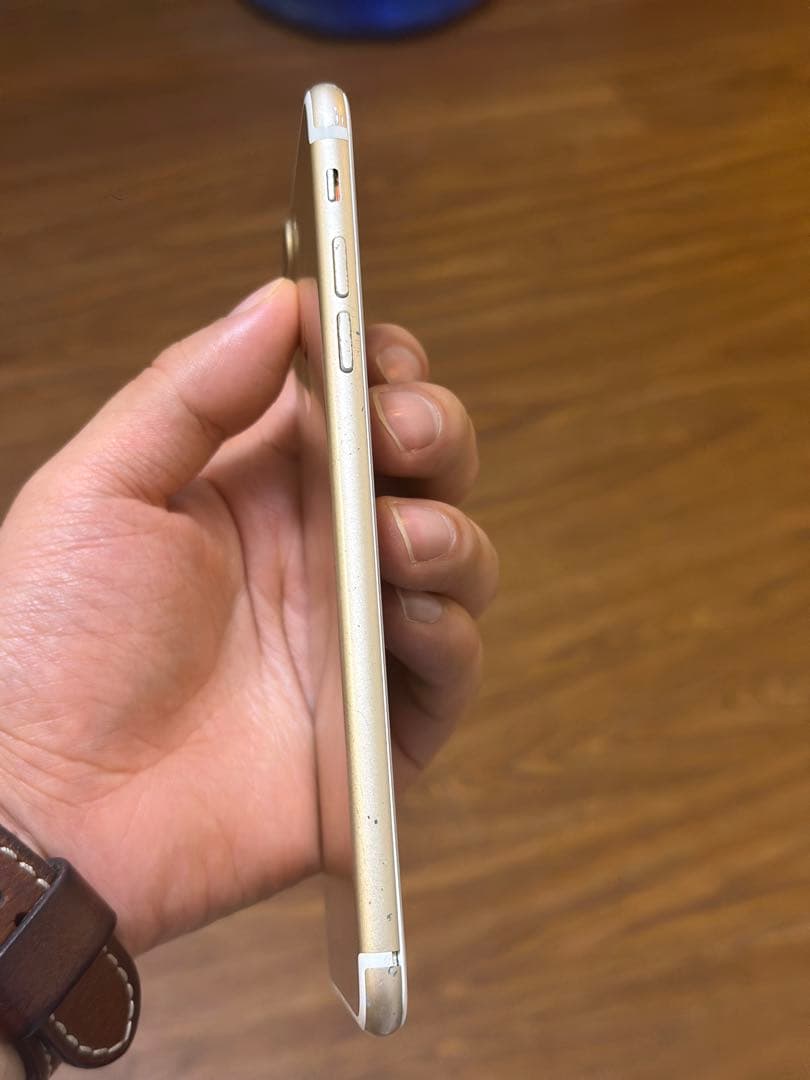 Apple iPhone 7 Plus ゴールド