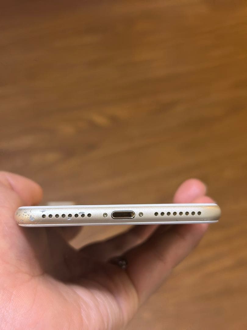 Apple iPhone 7 Plus ゴールド