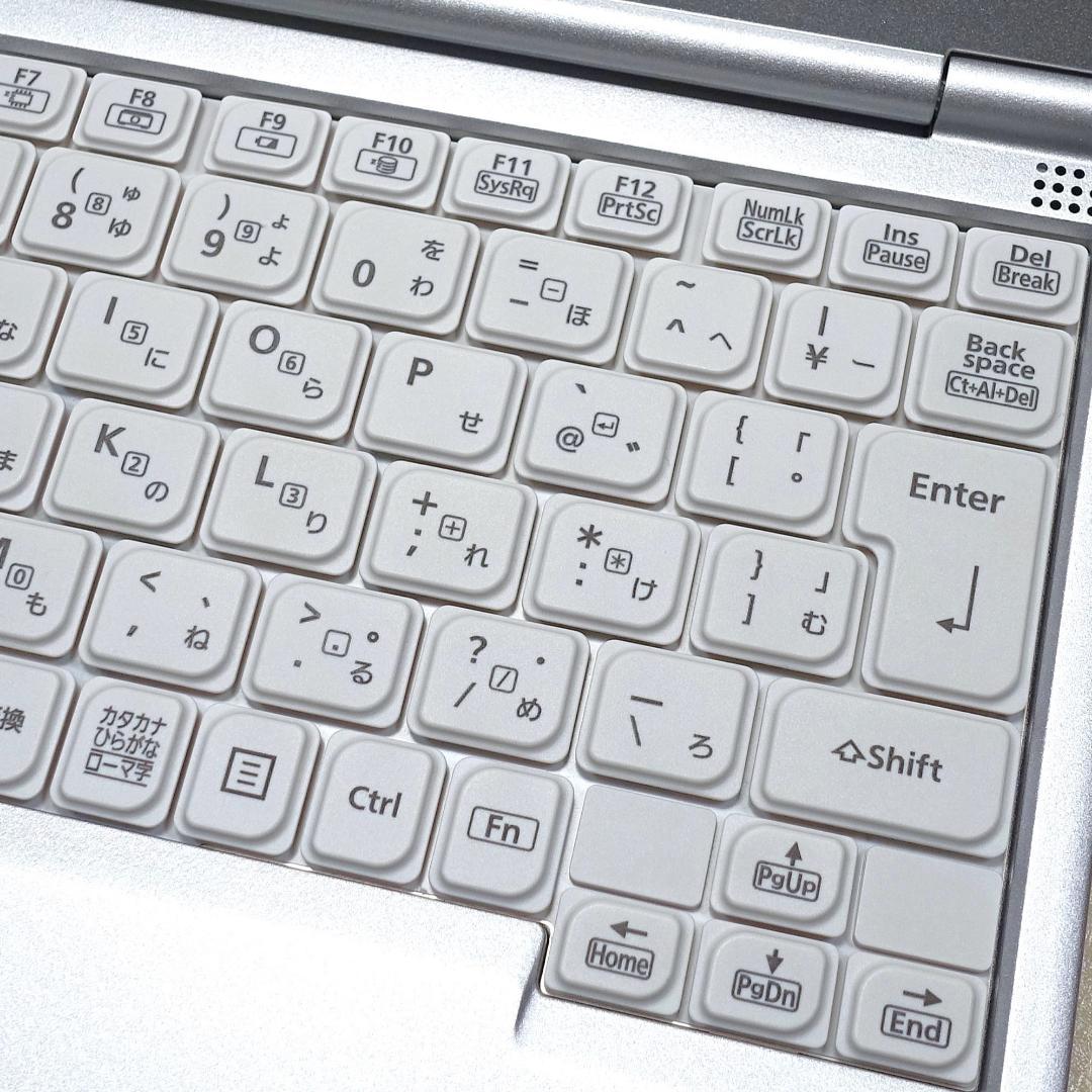 累積使用時間短い極美品✨１１世代コアｉ７に超高速ＳＳＤ５１２ＧＢ＆１６ＧＢメモリ