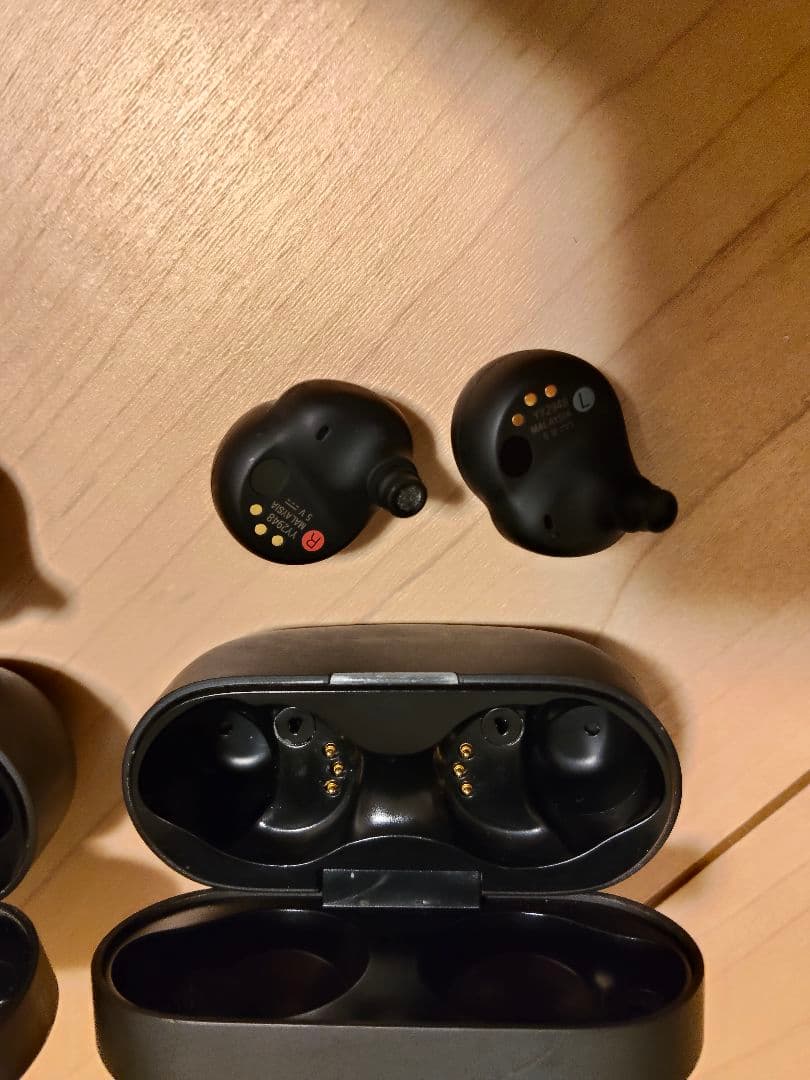 【まとめ売り　ジャンク品】SONY　WF-1000XM4　ワイヤレスイヤホン