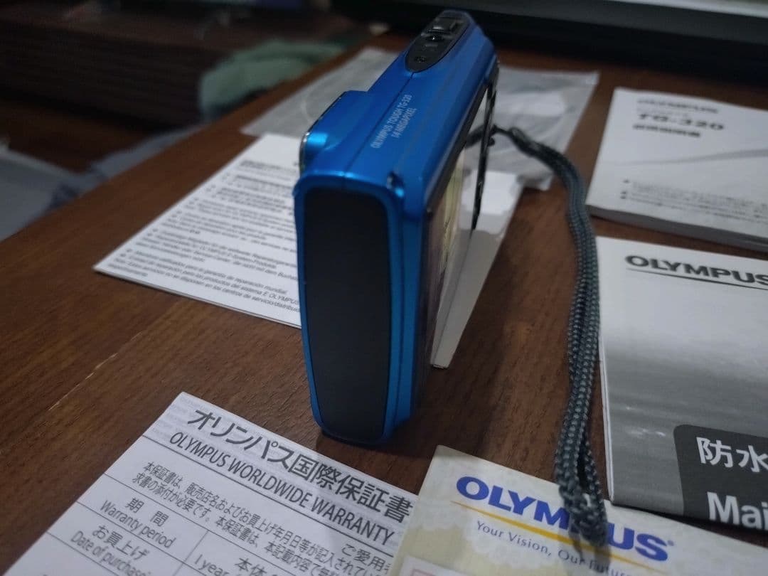 （美品）OLYMPUS Tough　防水・耐衝撃デジタルカメラ。TG-320 青