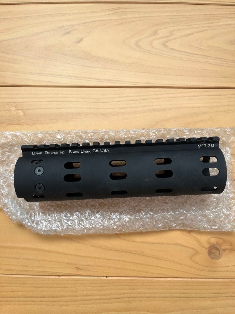 新品未使用　MADBULL D.D MFR RAS 7インチ ハンドガード