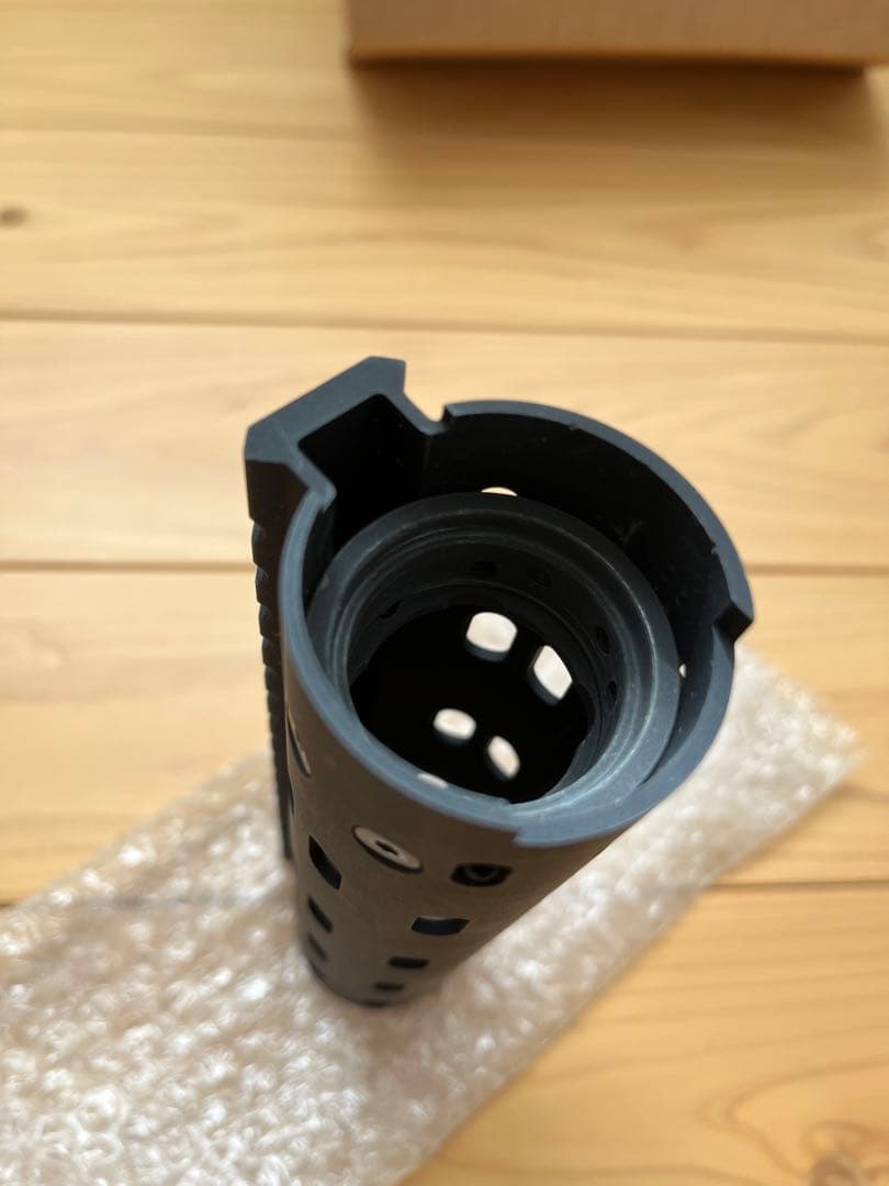 新品未使用　MADBULL D.D MFR RAS 7インチ ハンドガード