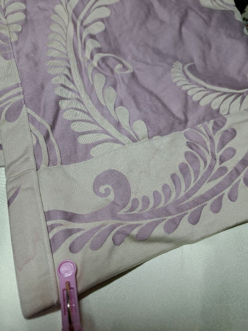 ローラアシュレイ カーテン (薄紫　幅約148cm、丈約240cm)