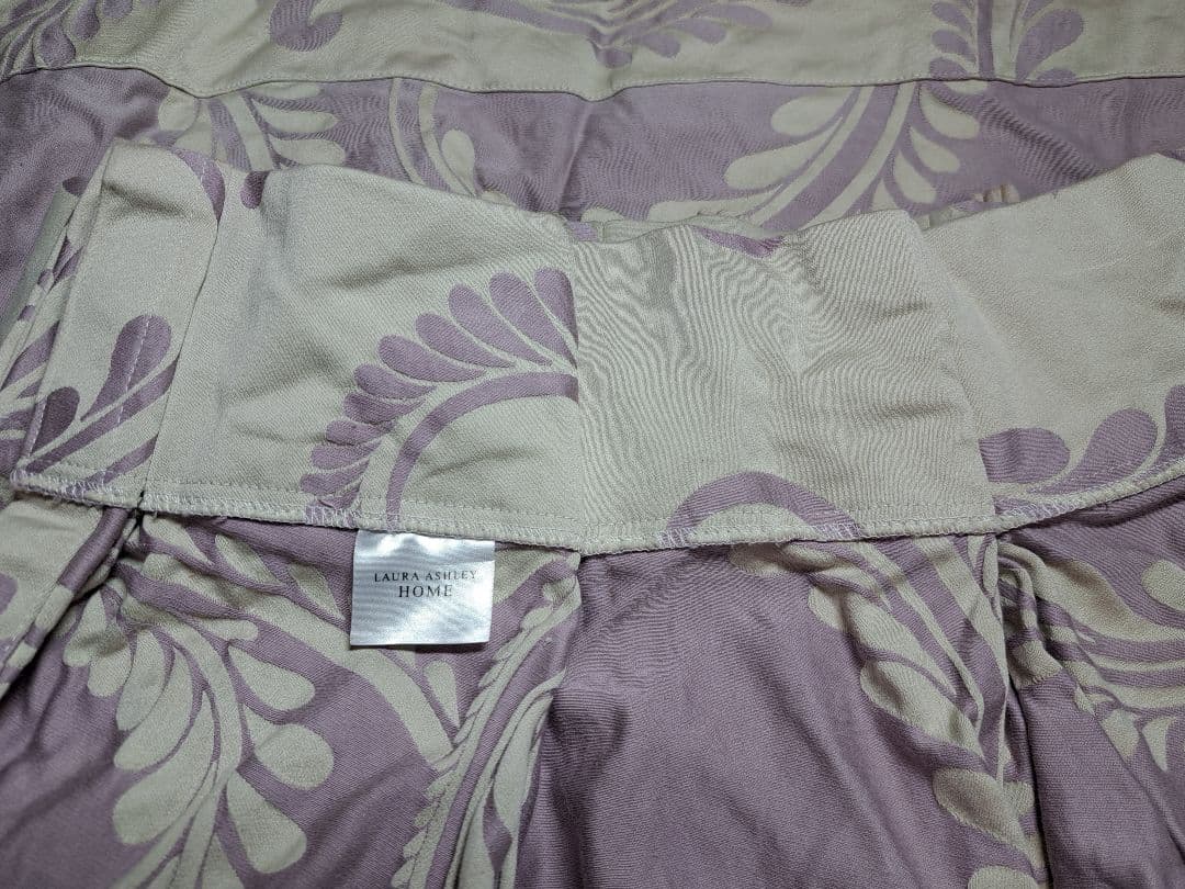 ローラアシュレイ カーテン (薄紫　幅約148cm、丈約240cm)