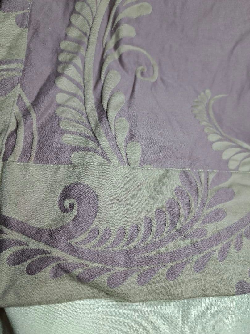 ローラアシュレイ カーテン (薄紫　幅約148cm、丈約240cm)