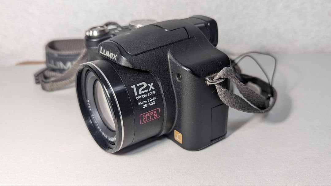 Panasonic LUMIX DMC-FZ8 デジタルカメラ