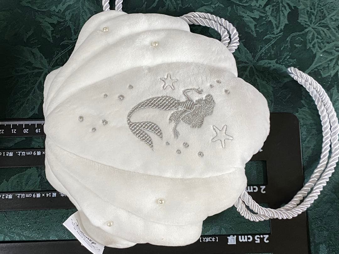 ディズニー　カーテンタッセル　リトルマーメイド　アリエル　シェル　貝殻　パール