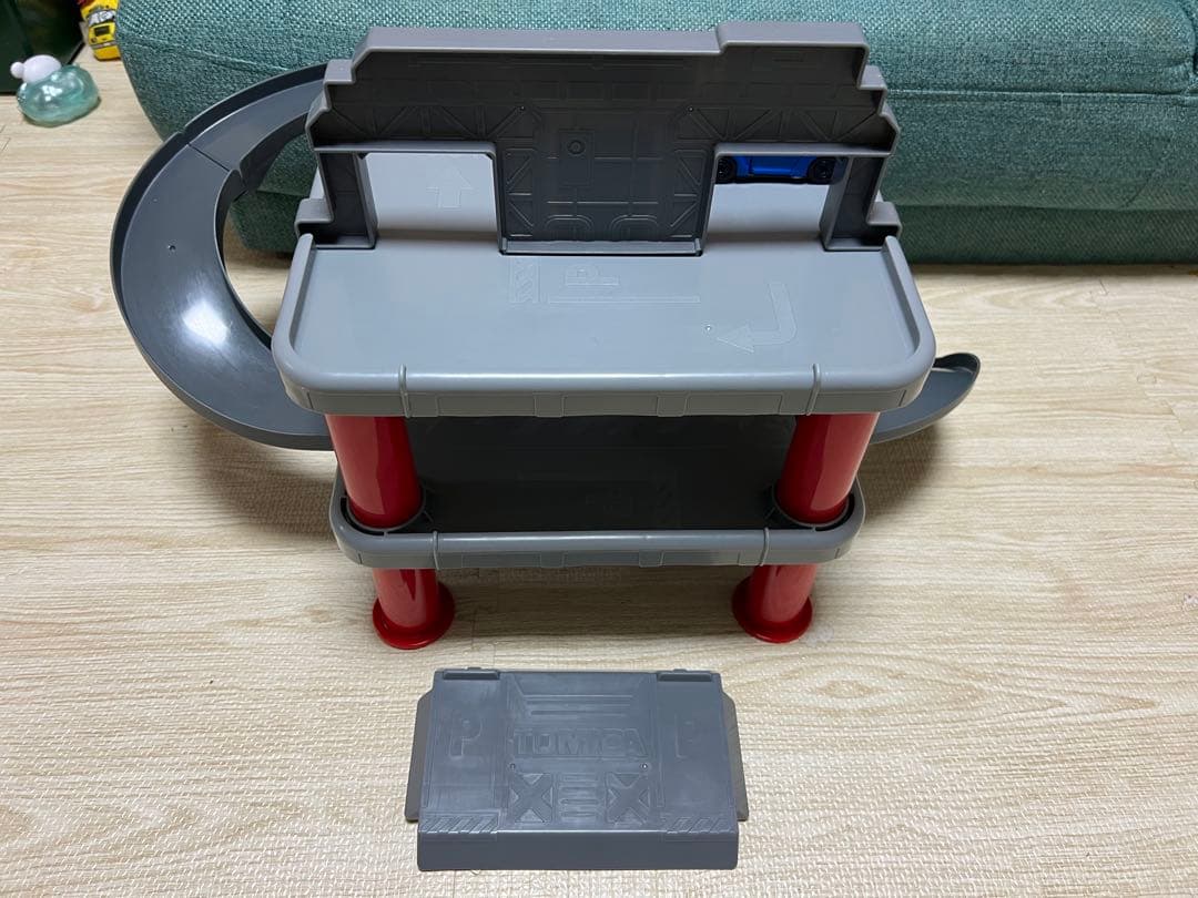 2WAYでなが～くあそべる はじめてトミカ ちゅうしゃじょうセット 廃盤品