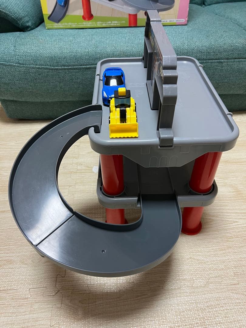 2WAYでなが～くあそべる はじめてトミカ ちゅうしゃじょうセット 廃盤品