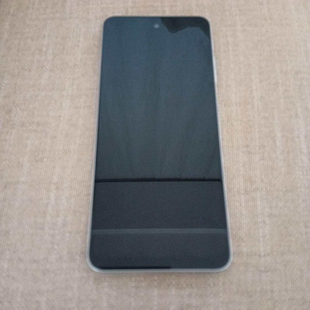 美品シムフリーmotorolaモトローラ ホワイト moto g52j 5G