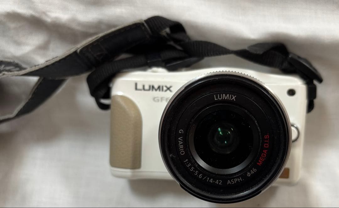 【ジャンク】LUMIX DMC-GF6 ホワイト