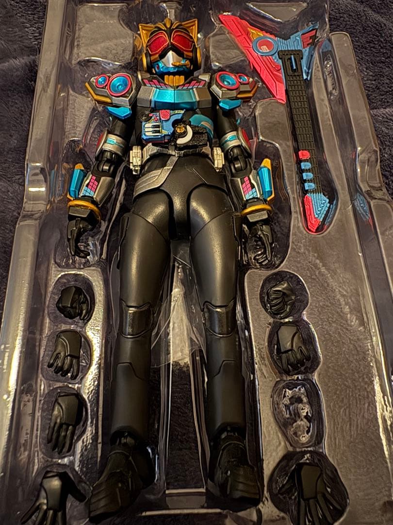 フィギュアーツ　仮面ライダーナーゴ　ビート・ファンタジーセット※手首欠品有り