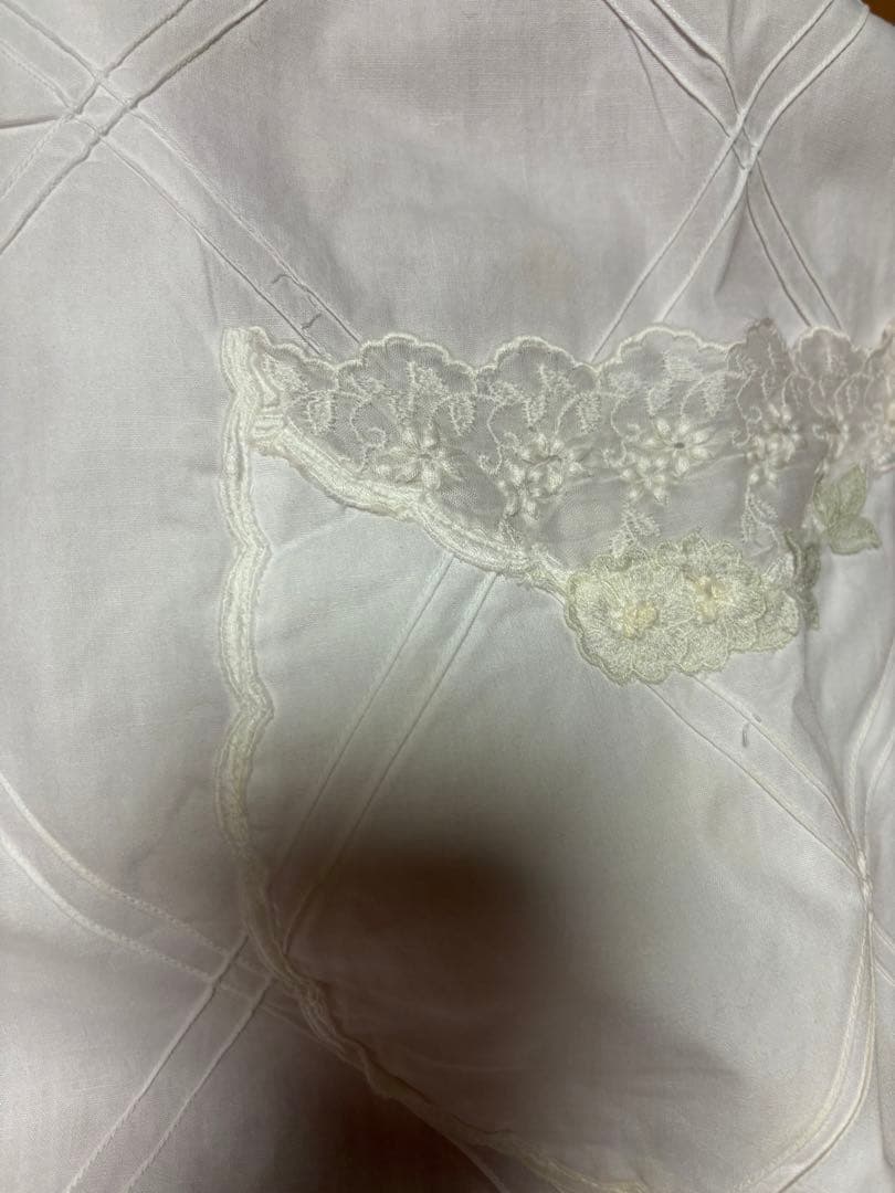 ヒスクーローネ　エプロン