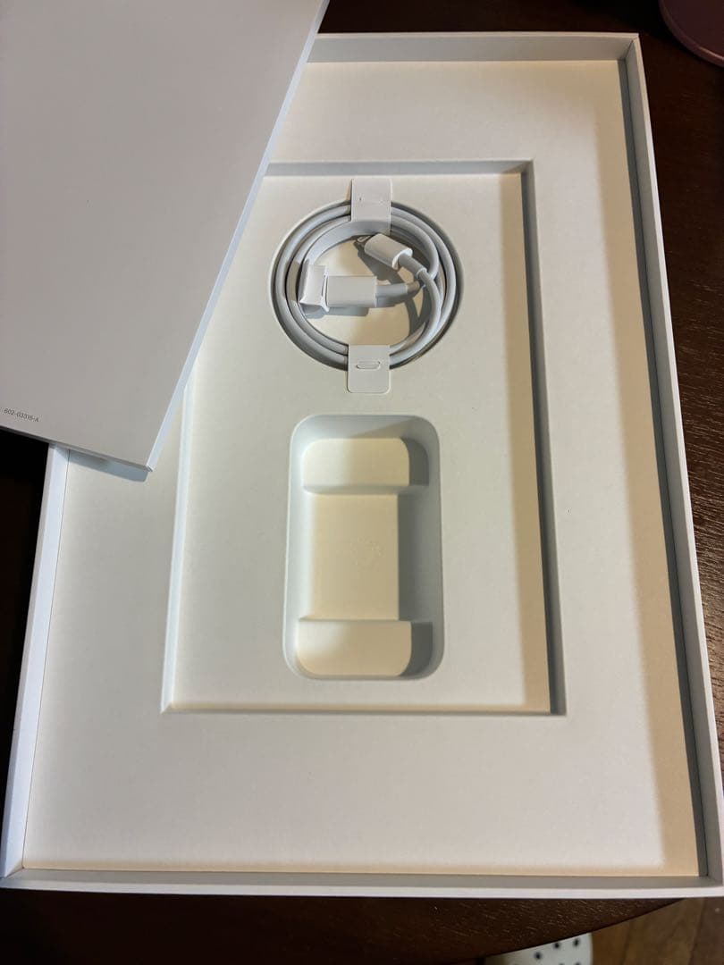 iPad第8世代　32GB