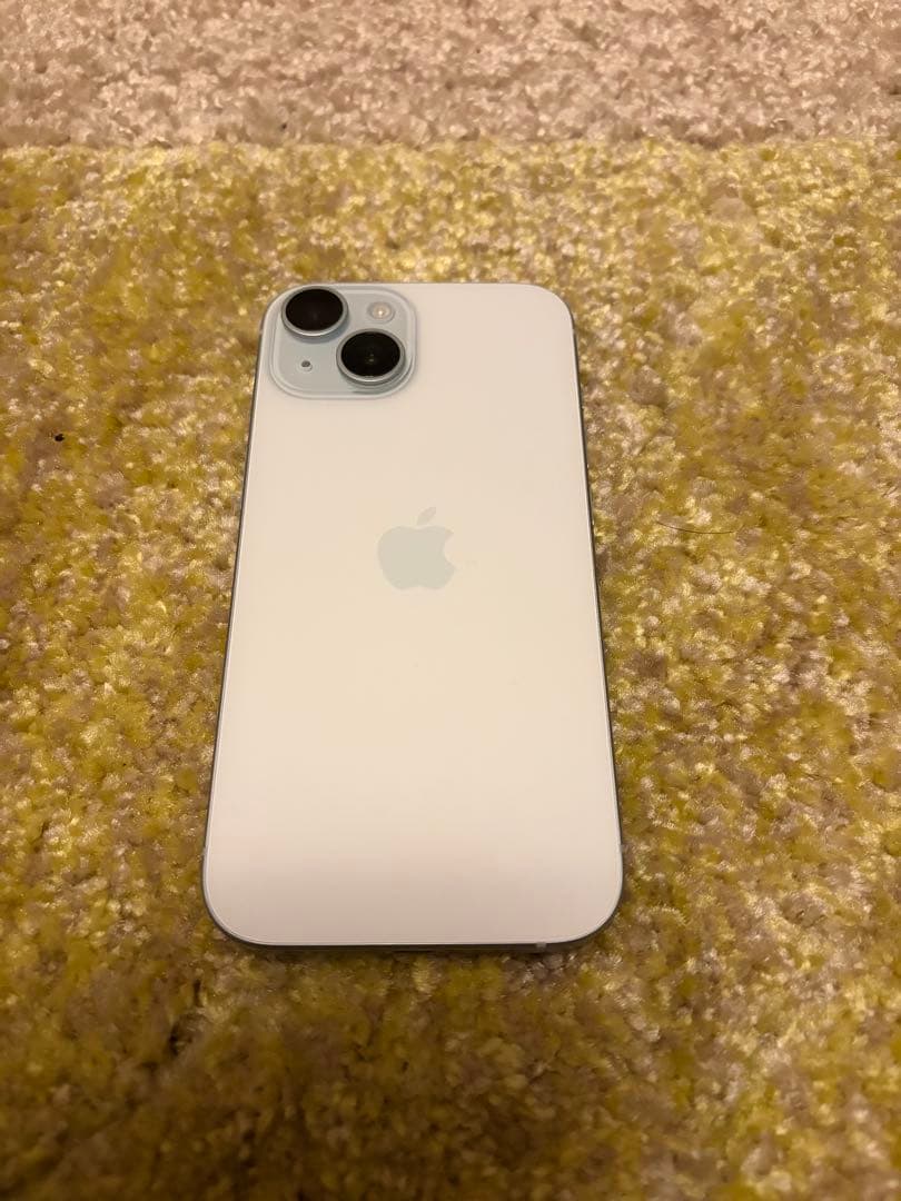 【美品】iPhone 15 256GB ブルー TORRASカバー同封