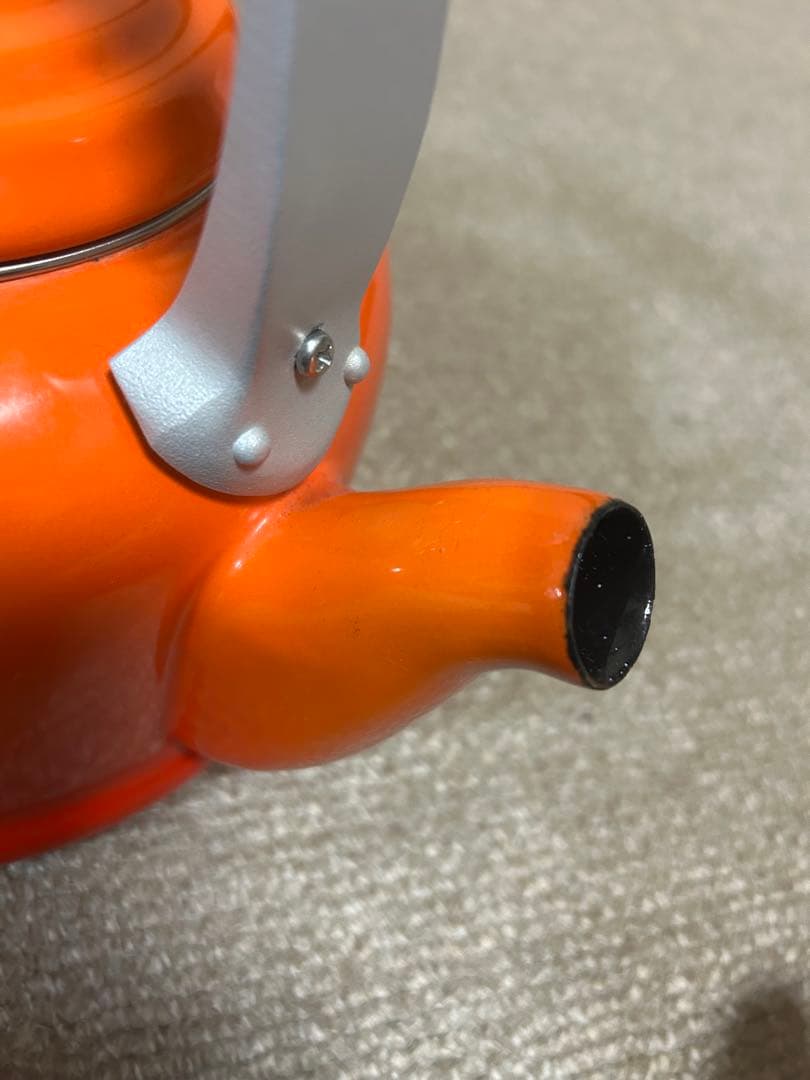 新品未使用　ル・クルーゼ ケトル 2.1Lアルミダイキャストハンドル