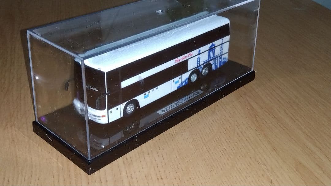 1/80スケール　横浜市営バス2階建てバス「ベイサイドライン」