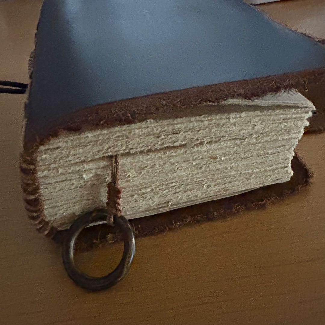 牛革手帳　アンティーク調　中世ヨーロッパ風　ノート