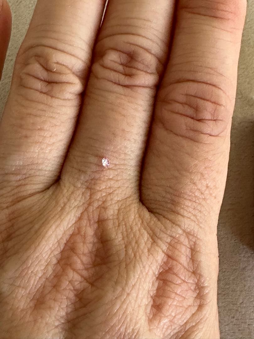 え？！早い者勝ち特別価格22:00まで色のり抜群　ピンクダイヤモンド0.04ct